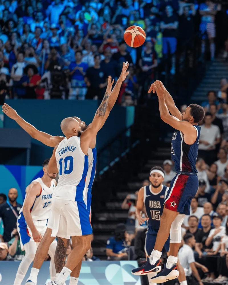 戈贝尔谈奥运输球：看库里爆发很沮丧，但他的伟大只能脱帽致敬