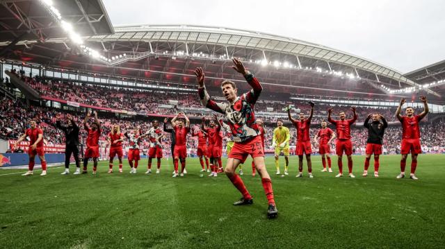 开云体育-凯恩首冠99.99%到手，拜仁在沙发夺冠or主场狂欢？