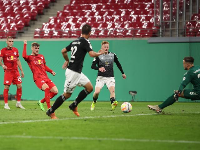 开云官网-维尔纳戴帽，替补踢得开心，莱比锡还差一个主管